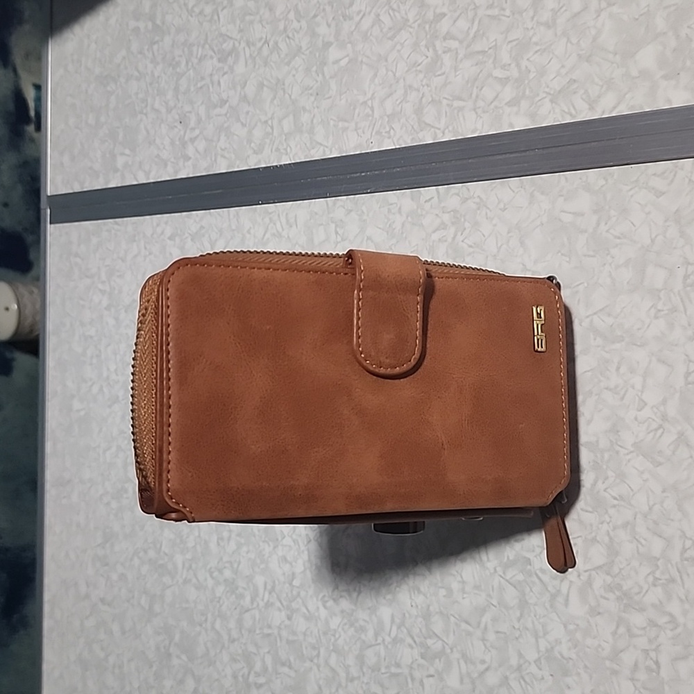 BRG Clutch Wallet EUC